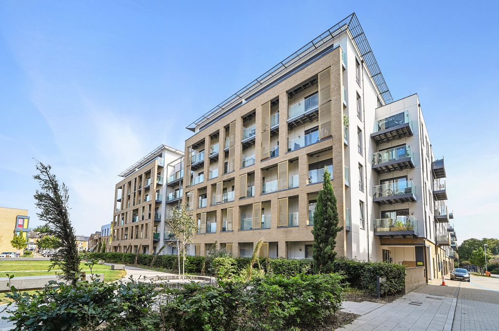 Property photo 1 of 11