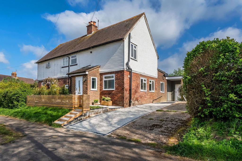 Property photo 1 of 42