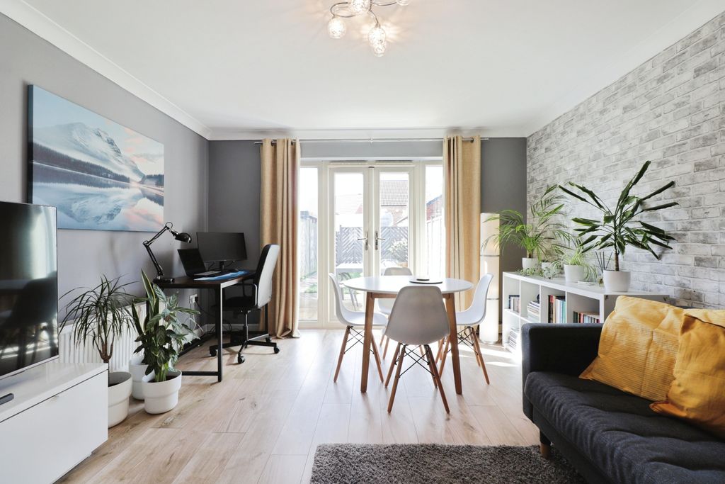 Property photo 2 of 12 Living / Dining Room