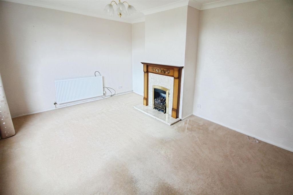 Property photo 2 of 10 Lounge