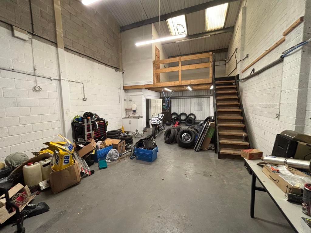 Property photo 2 of 6 Photo 11