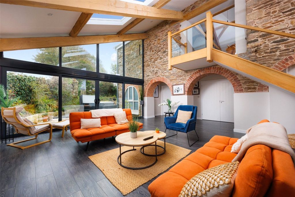 Property photo 3 of 31 Picture No. 05