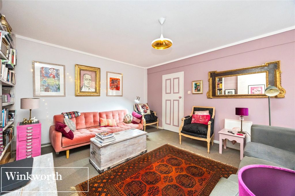 Property photo 3 of 10 Picture No. 12