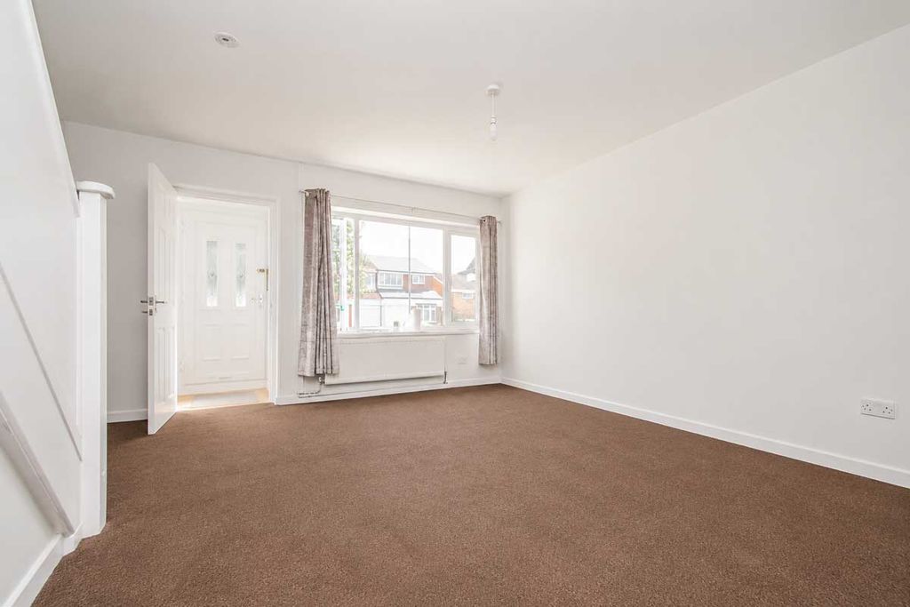 Property photo 2 of 14 Photo 10