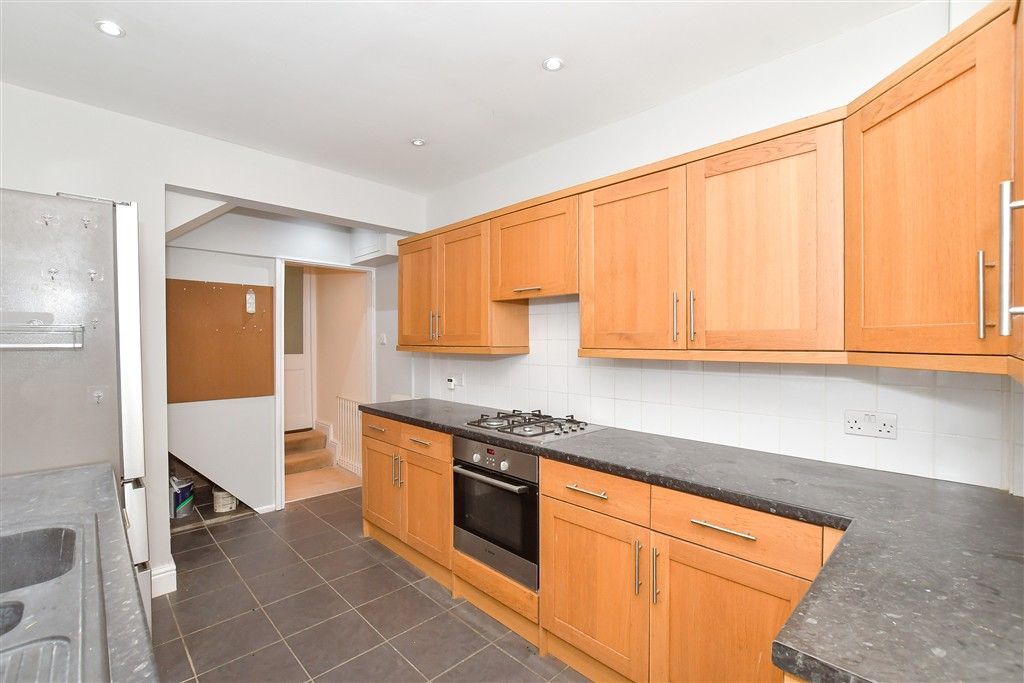 Property photo 3 of 12 Kitchen