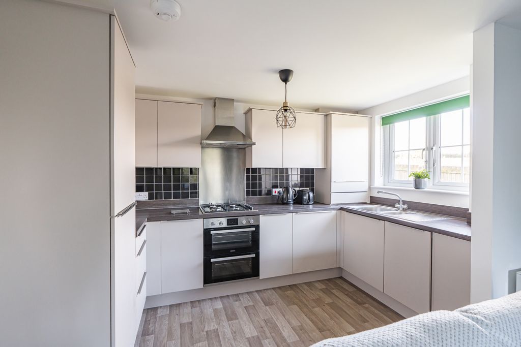 Property photo 3 of 18 Property Image 3