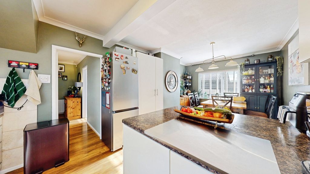 Property photo 2 of 21 Pbox-Img.Jpg