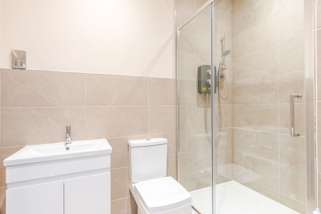 Property photo 2 of 44