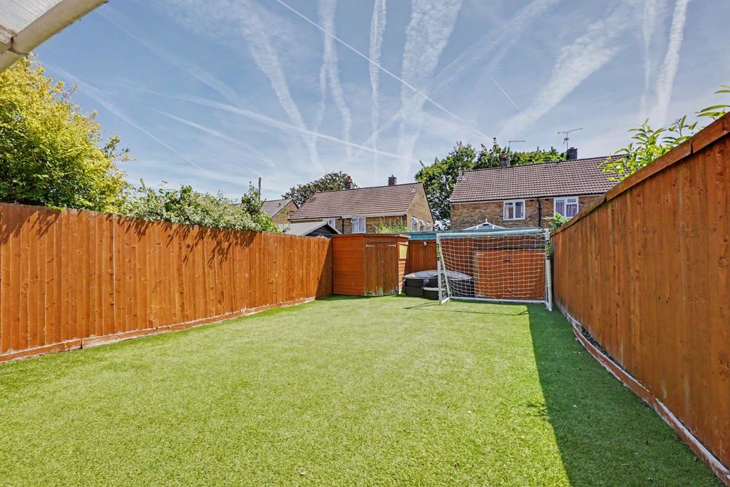 Property photo 2 of 19 5284536