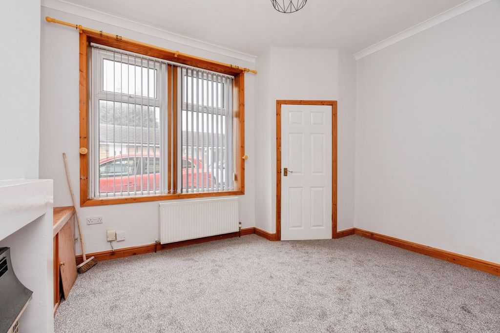Property photo 2 of 15 Photo