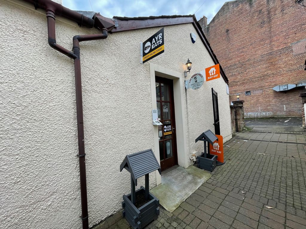 Property photo 2 of 8