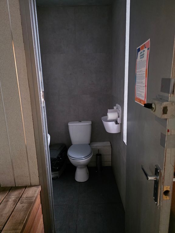 Property photo 3 of 4