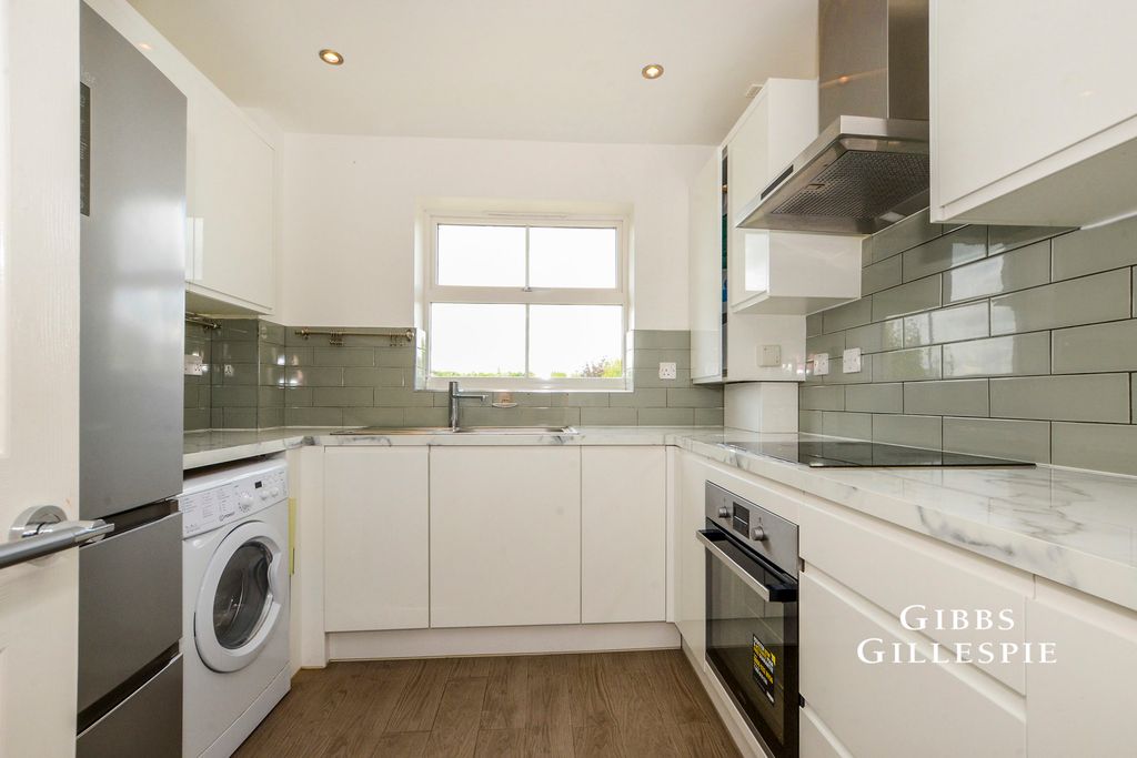 Property photo 2 of 13 Pbox-Img.Jpg