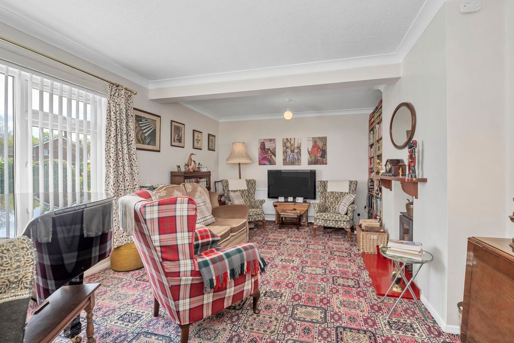 Property photo 3 of 24 Sitting Room