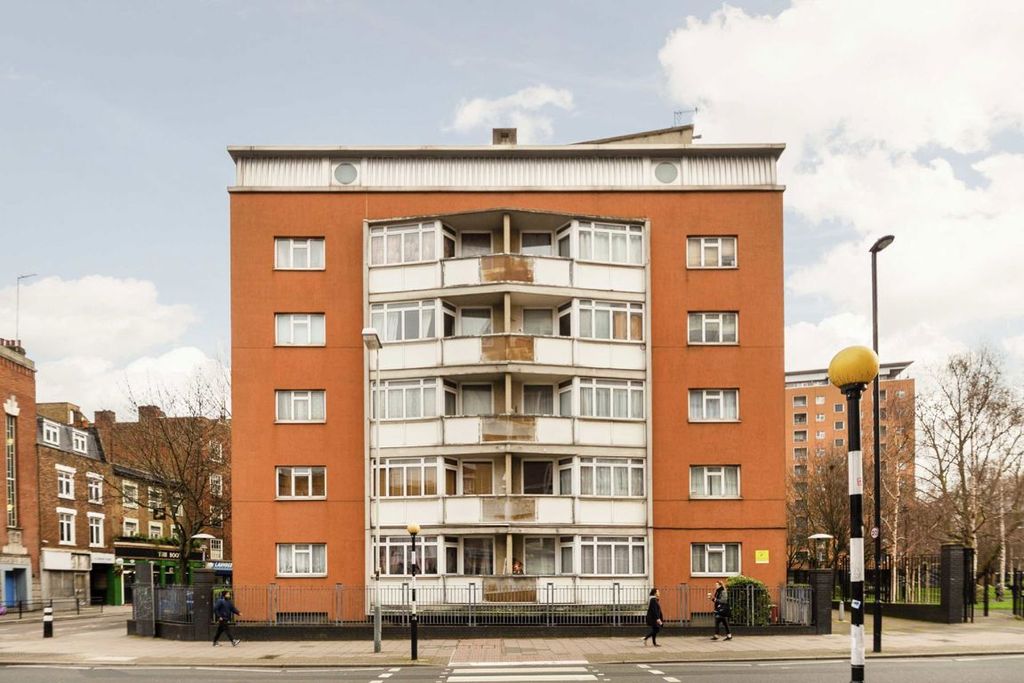 Property photo 1 of 5