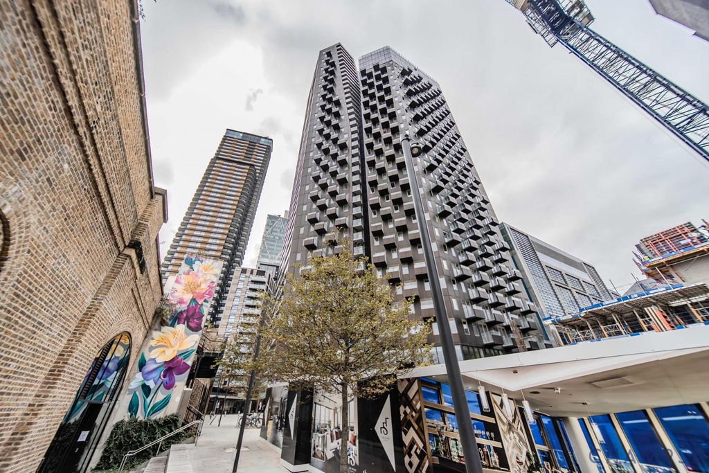 Property photo 1 of 10 1 Bed Flat To Rent Hewett Street, London Ec2A