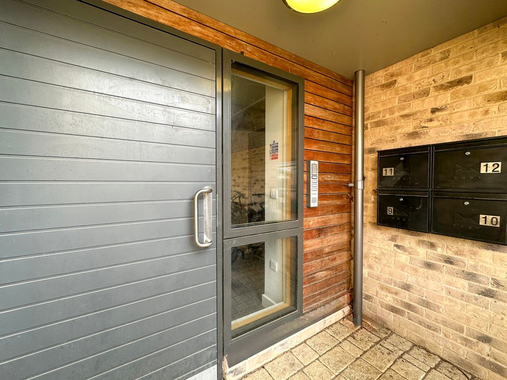 Property photo 2 of 17 24-Img-20250529-Wa0037