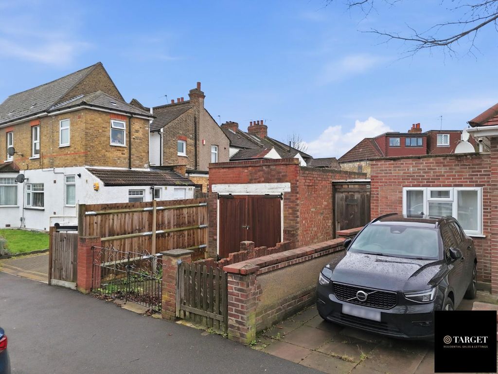 Property photo 3 of 8 Dji_20260122112142_0123_d.Jpg