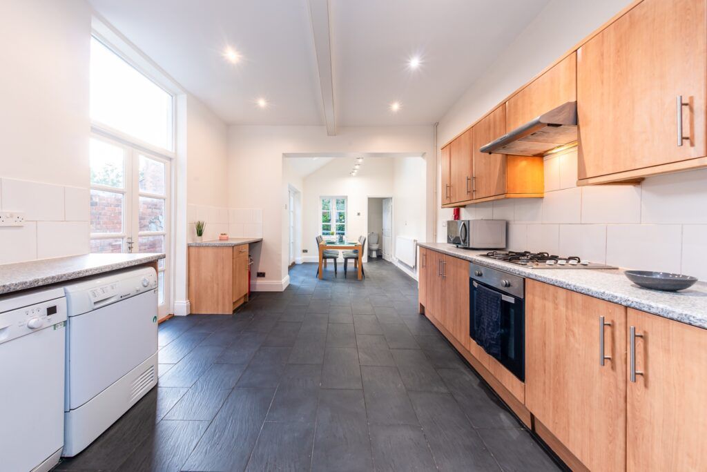 Property photo 3 of 22