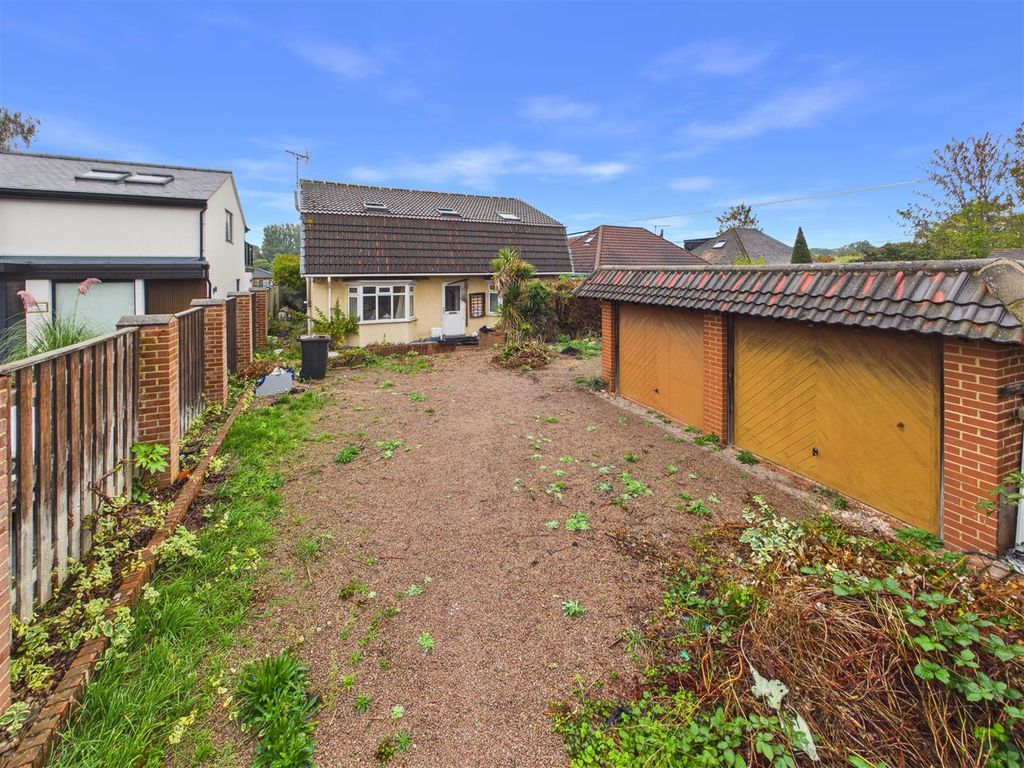 Property photo 1 of 20