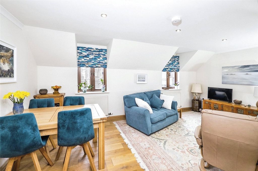 Property photo 3 of 15 Living Room