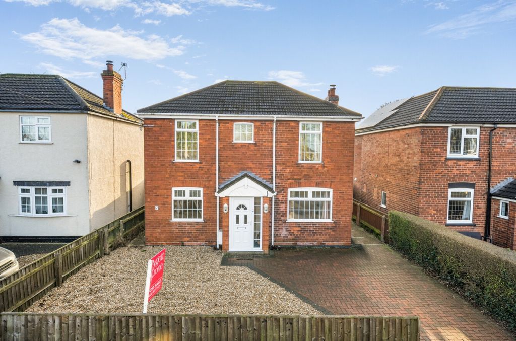 Property photo 1 of 13 1402861-2-697A284Bd3514