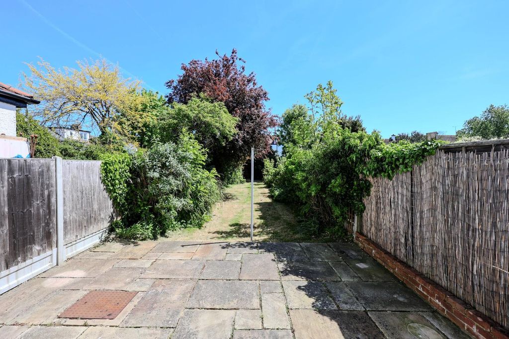 Property photo 3 of 22