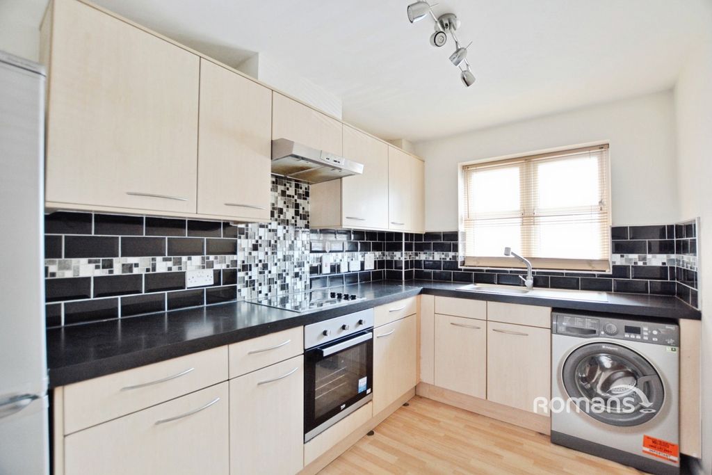 Property photo 2 of 9 Pbox-Img.Jpg