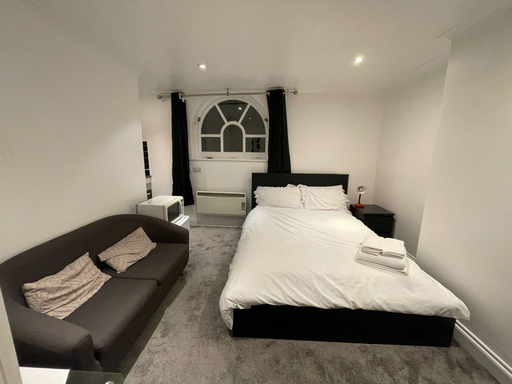 Property photo 3 of 4