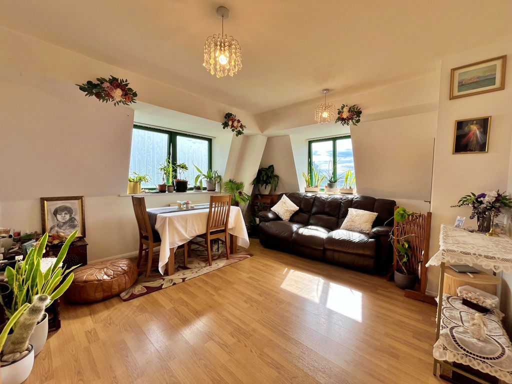 Property photo 2 of 10 Photo 20