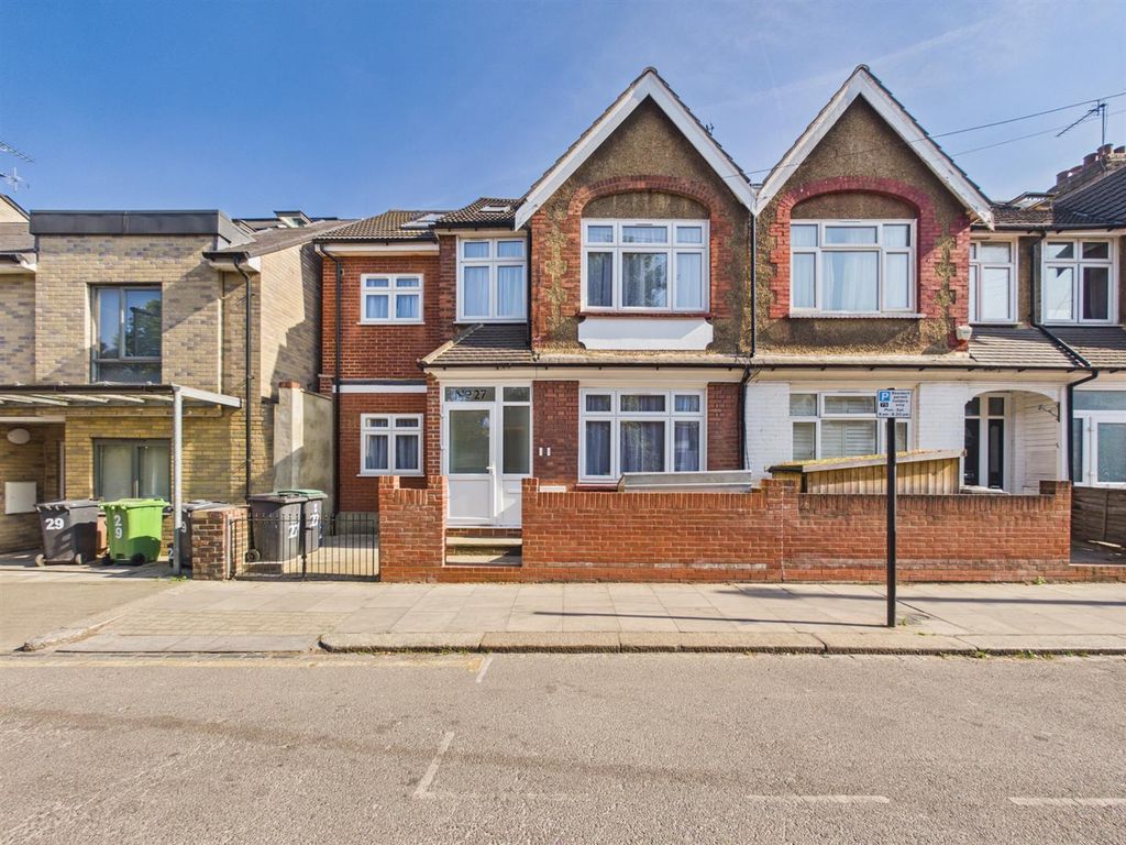 Property photo 1 of 21 Cam01358G0-Pr0254-Still029.Jpg