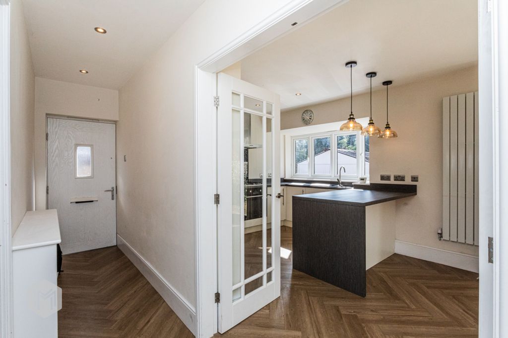 Property photo 3 of 24 Picture No. 30