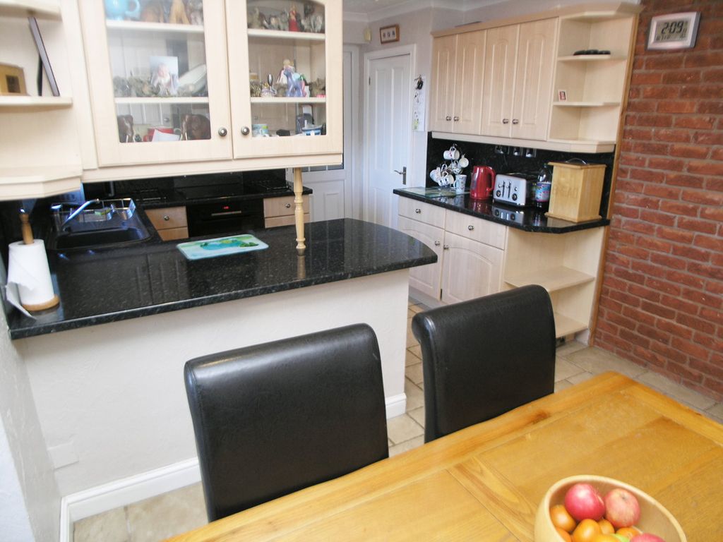 Property photo 3 of 24