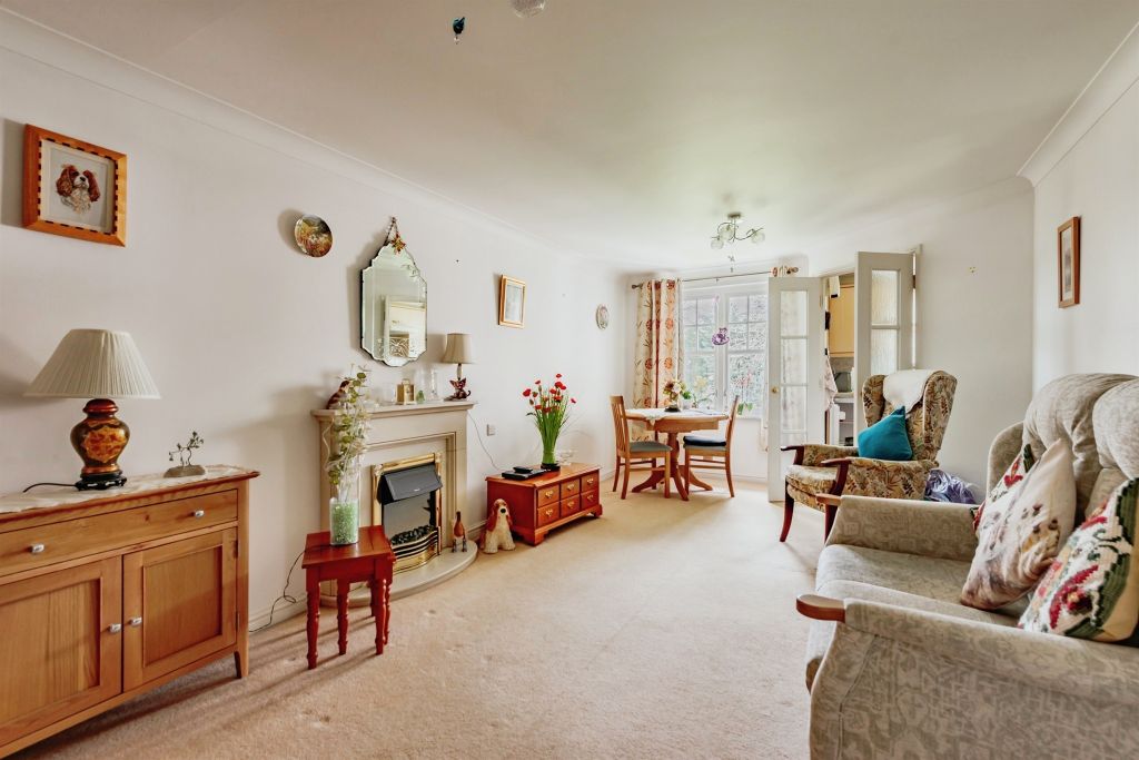 Property photo 2 of 10