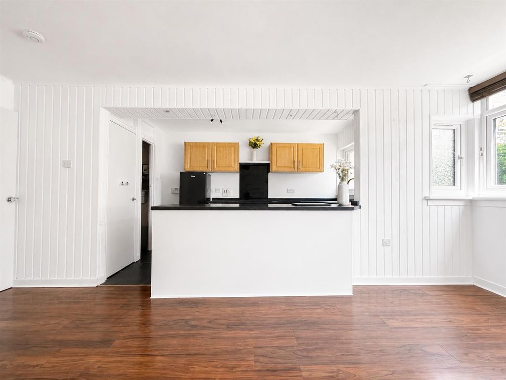 Property photo 3 of 10 Da74Ac17-83A1-43F0-81E5-F0Ac640C669F.Png