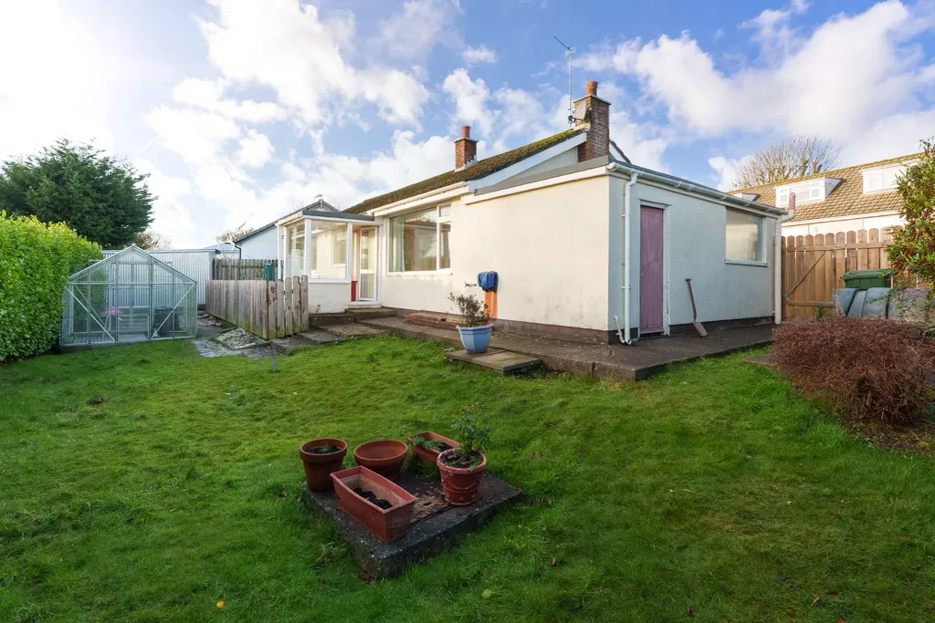 Property photo 3 of 18