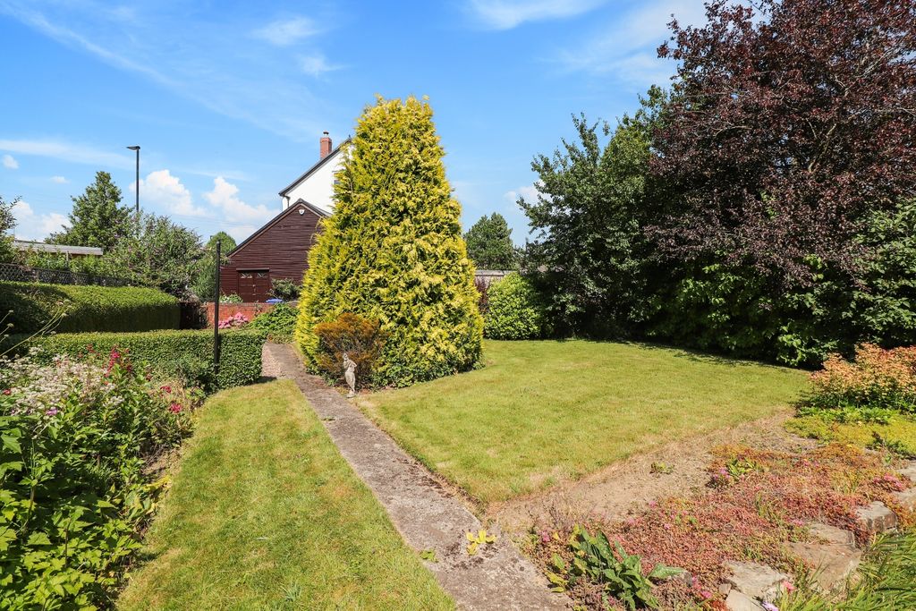 Property photo 2 of 25 Rear Garden