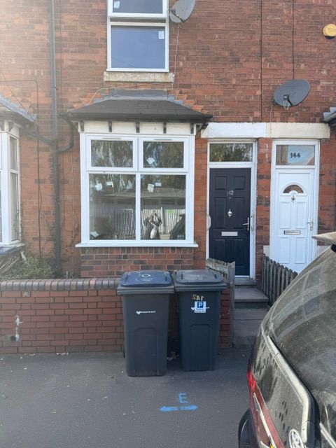 Property photo 2 of 31