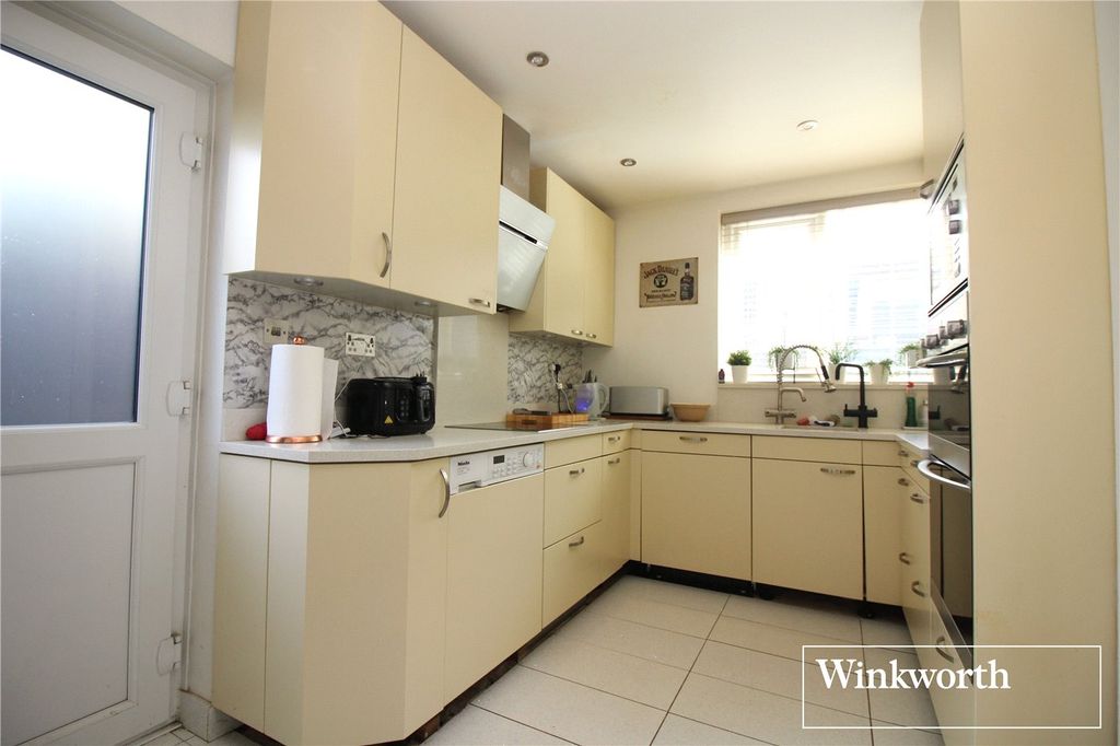 Property photo 3 of 9 Picture No. 07