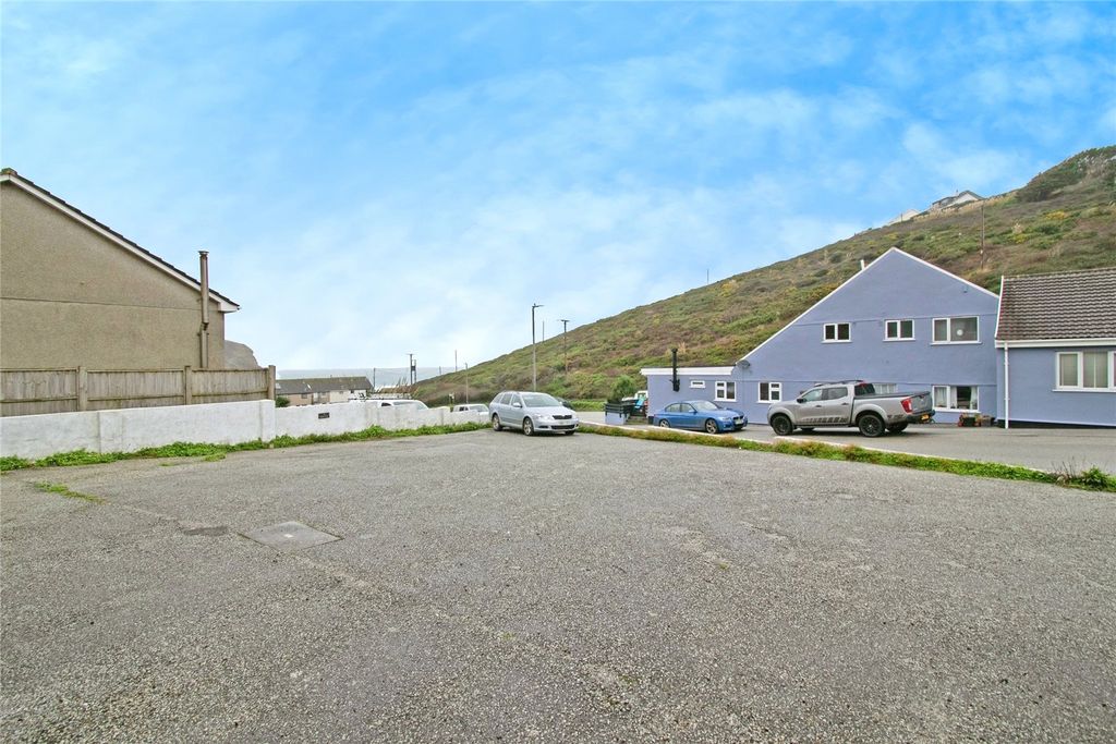 Property photo 3 of 20 Picture No. 24