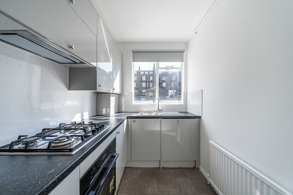 Property photo 2 of 13 Kitchen