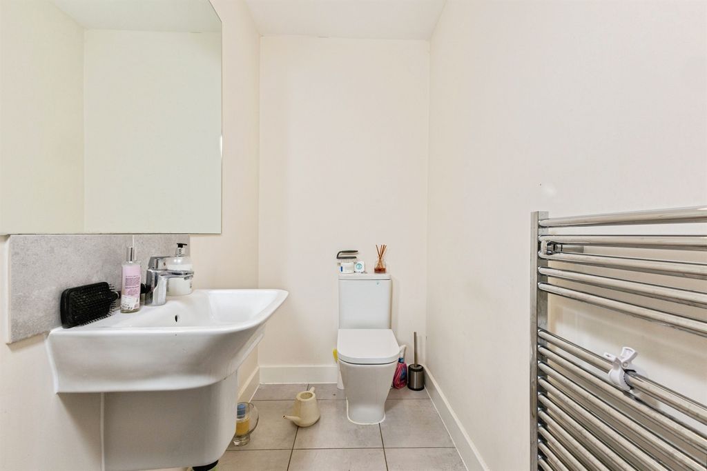 Property photo 3 of 22