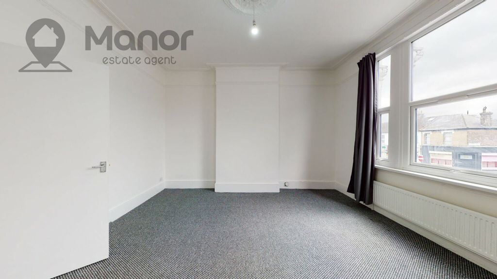 Property photo 3 of 12 620d2325B31E89001245609E-c2B0Db69-0c4E-4Dd5-9Ae7-4A5Ca7Cf9c1c