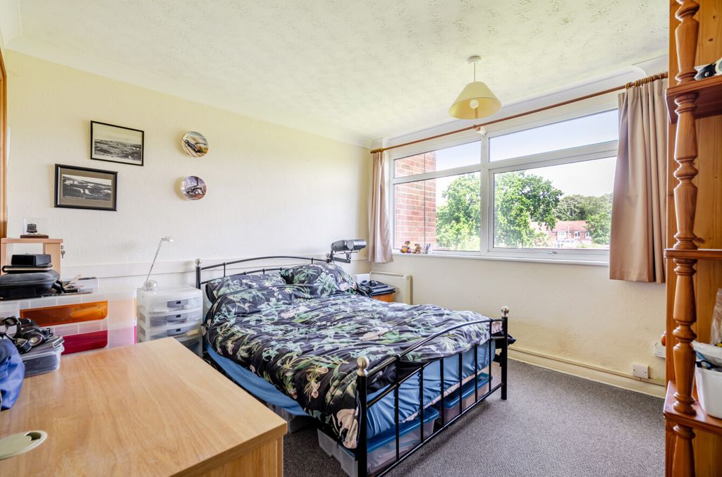 Property photo 3 of 14 1472923-6-6A22c17...