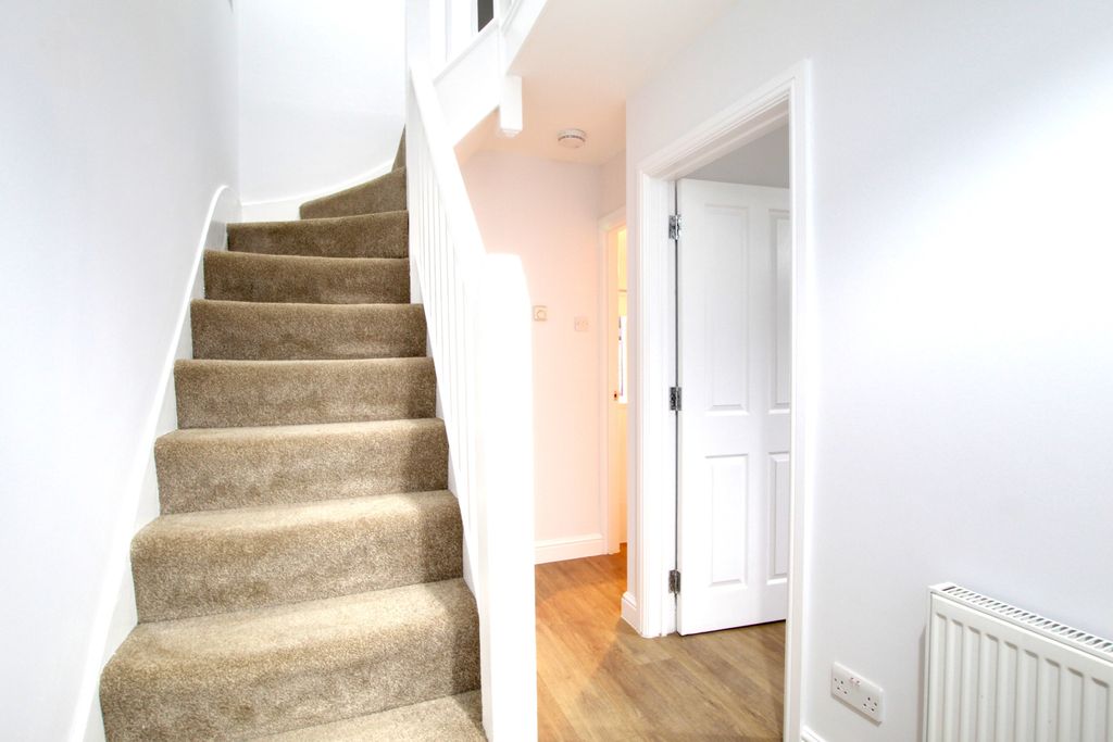 Property photo 2 of 12 2.Jpg