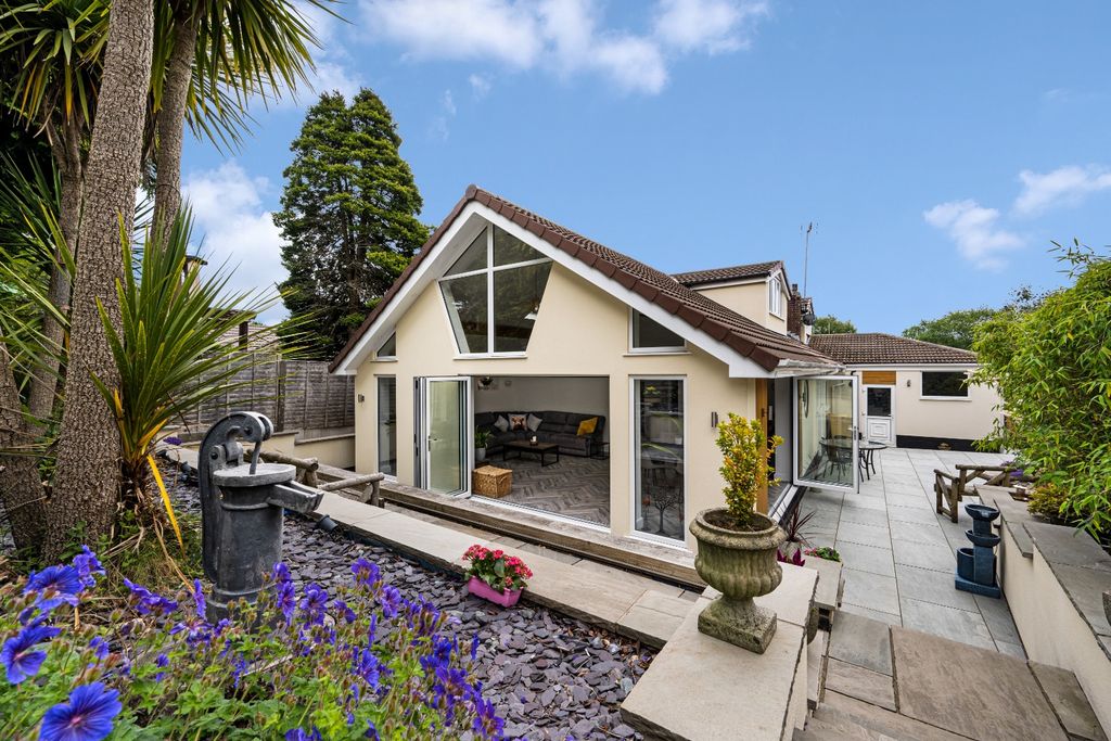 Property photo 2 of 44 4270922
