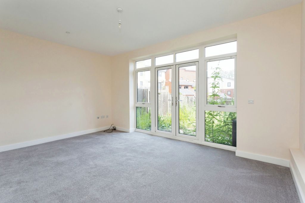 Property photo 2 of 17 Photography