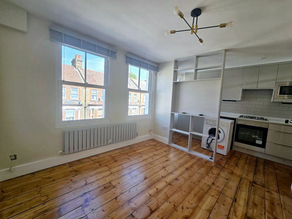 Property photo 1 of 6