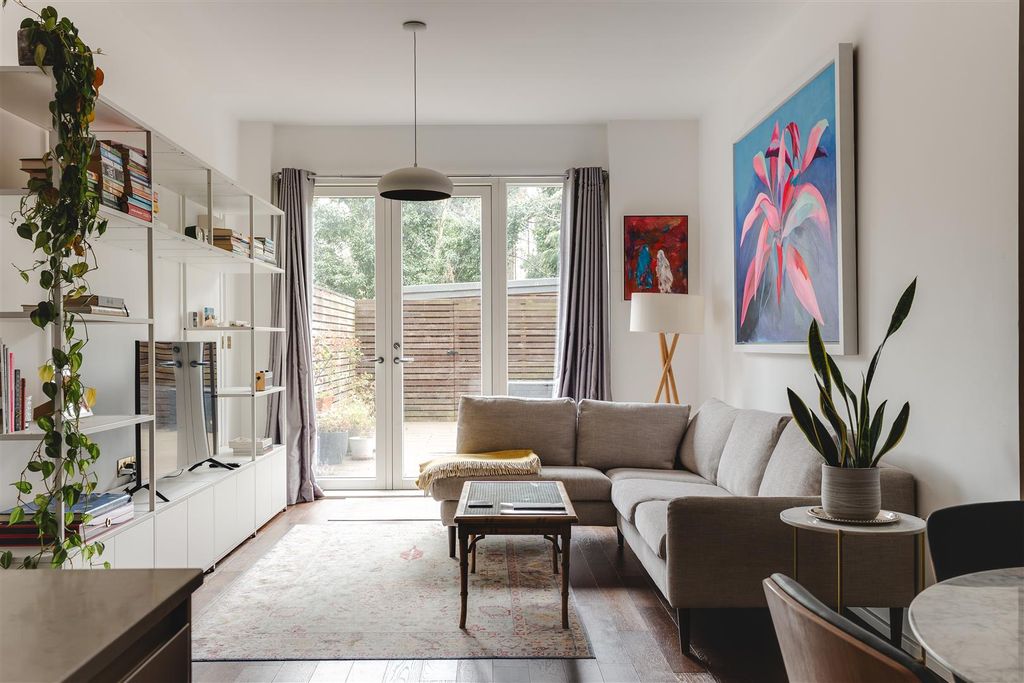 Property photo 3 of 25 Grosvenor Road-9.Jpg