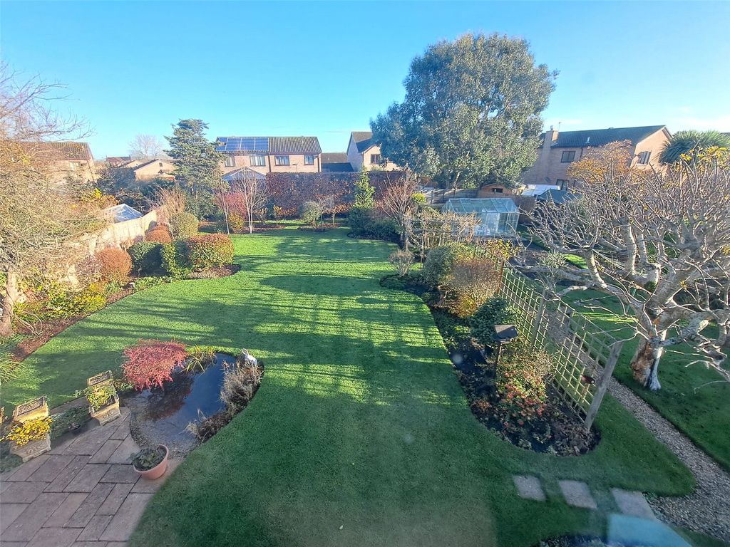 Property photo 3 of 38 Picture No. 39